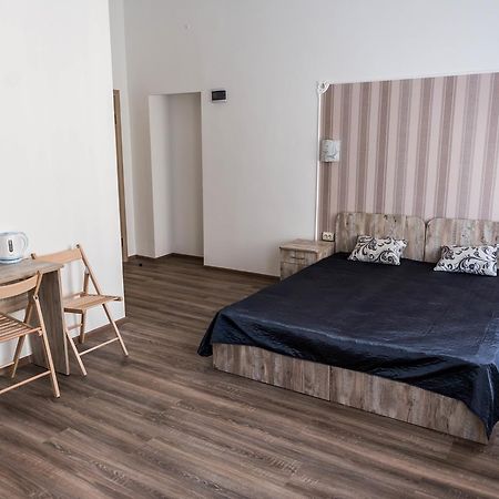 Mini Hotel Freedom Mercurius Lviv Dış mekan fotoğraf