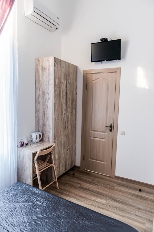 Mini Hotel Freedom Mercurius Lviv Dış mekan fotoğraf