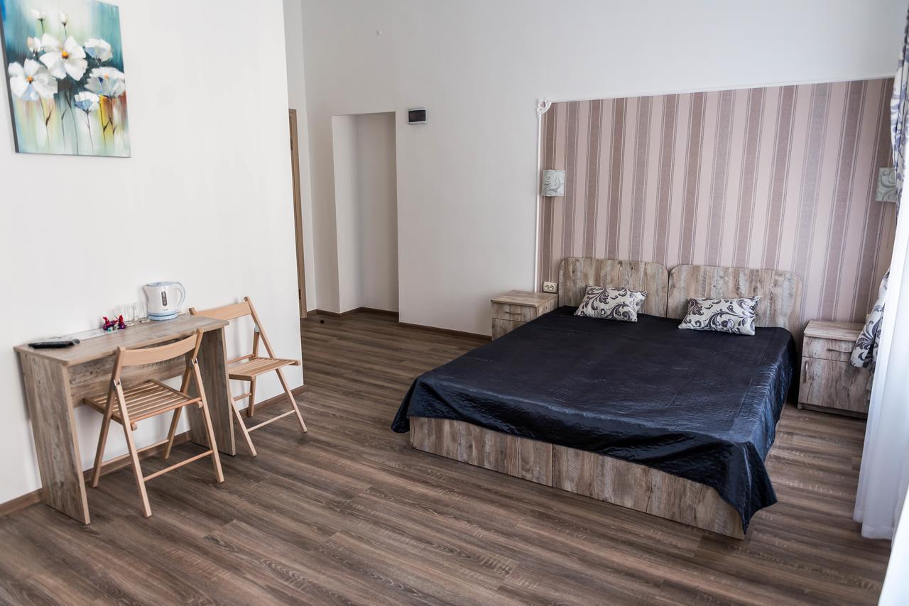Mini Hotel Freedom Mercurius Lviv Dış mekan fotoğraf
