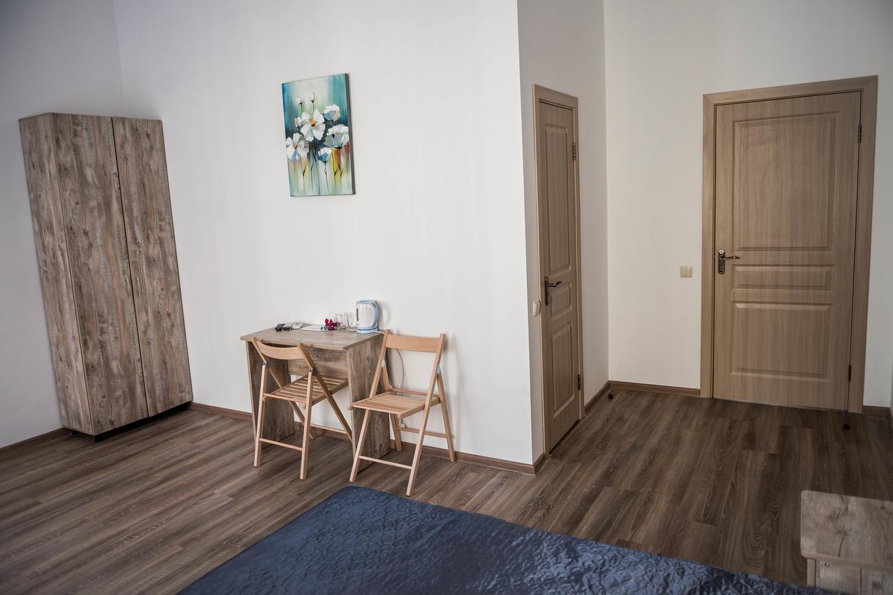 Mini Hotel Freedom Mercurius Lviv Dış mekan fotoğraf