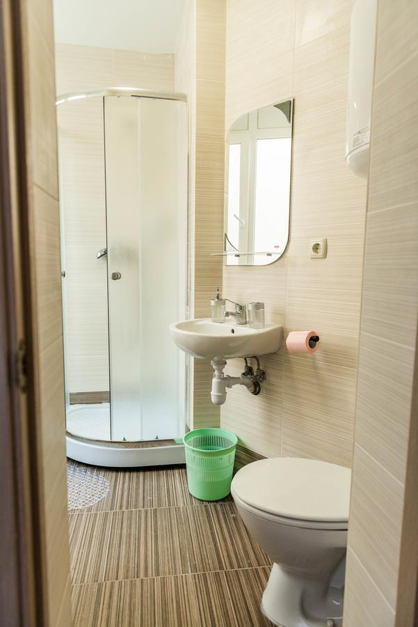 Mini Hotel Freedom Mercurius Lviv Dış mekan fotoğraf