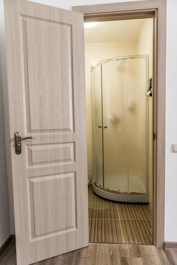 Mini Hotel Freedom Mercurius Lviv Dış mekan fotoğraf